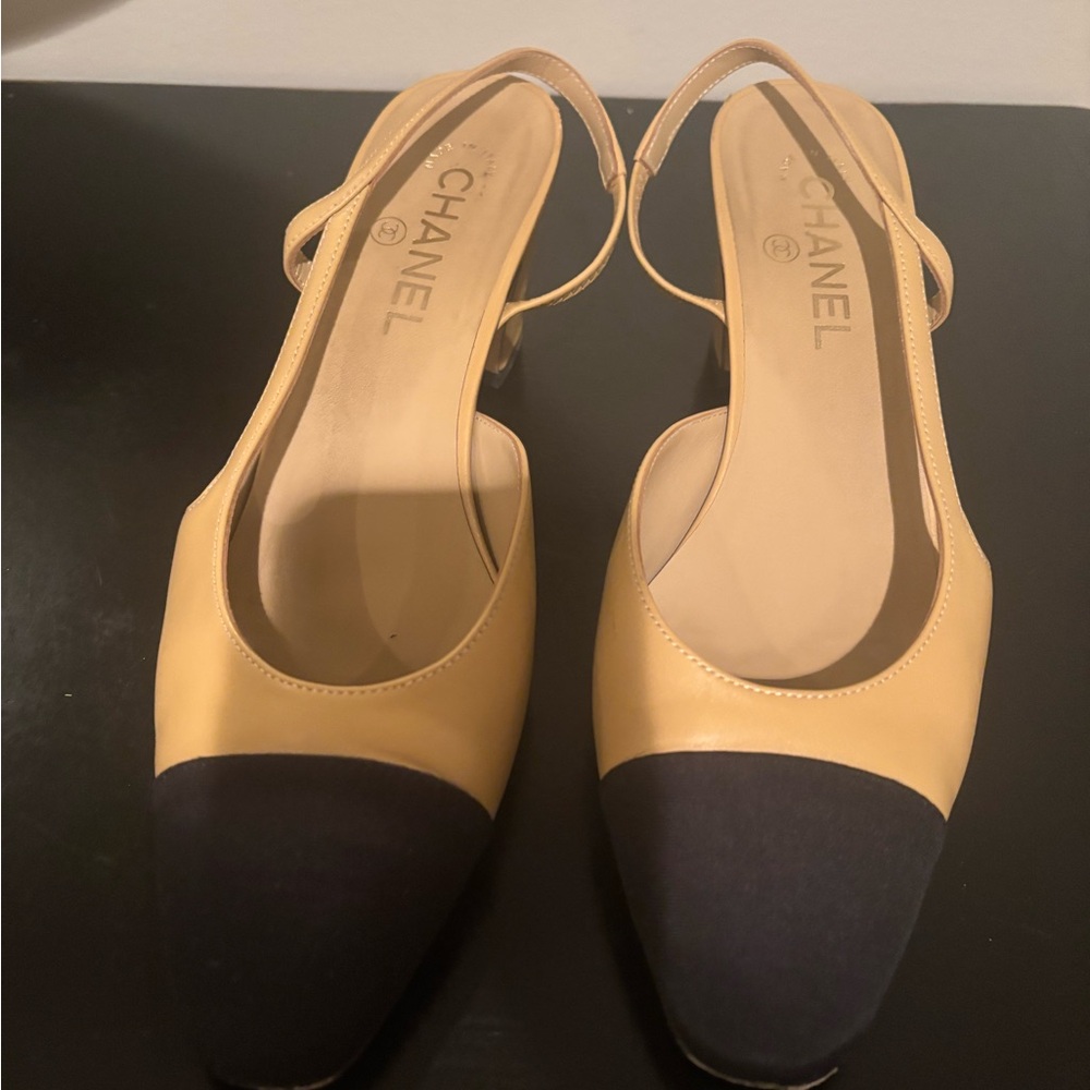 CHANEL Beige and Black Slingback Heels